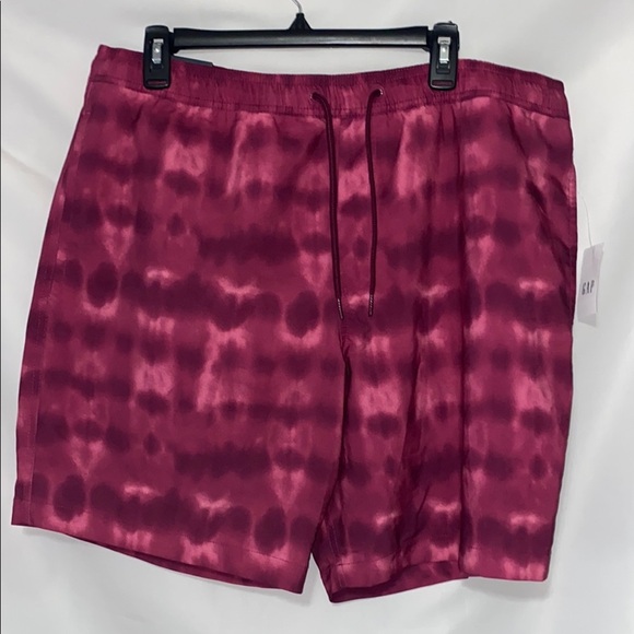 NWT GAP MENS 8”SWIM TRUNKS SIZE XL DRAWSTRING WAIST PINKISH MAROON TIEDYE DESIGN - Picture 1 of 10